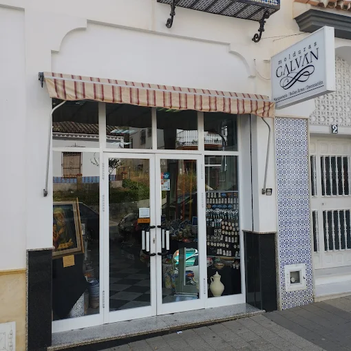Fachada de la tienda Molduras Galván